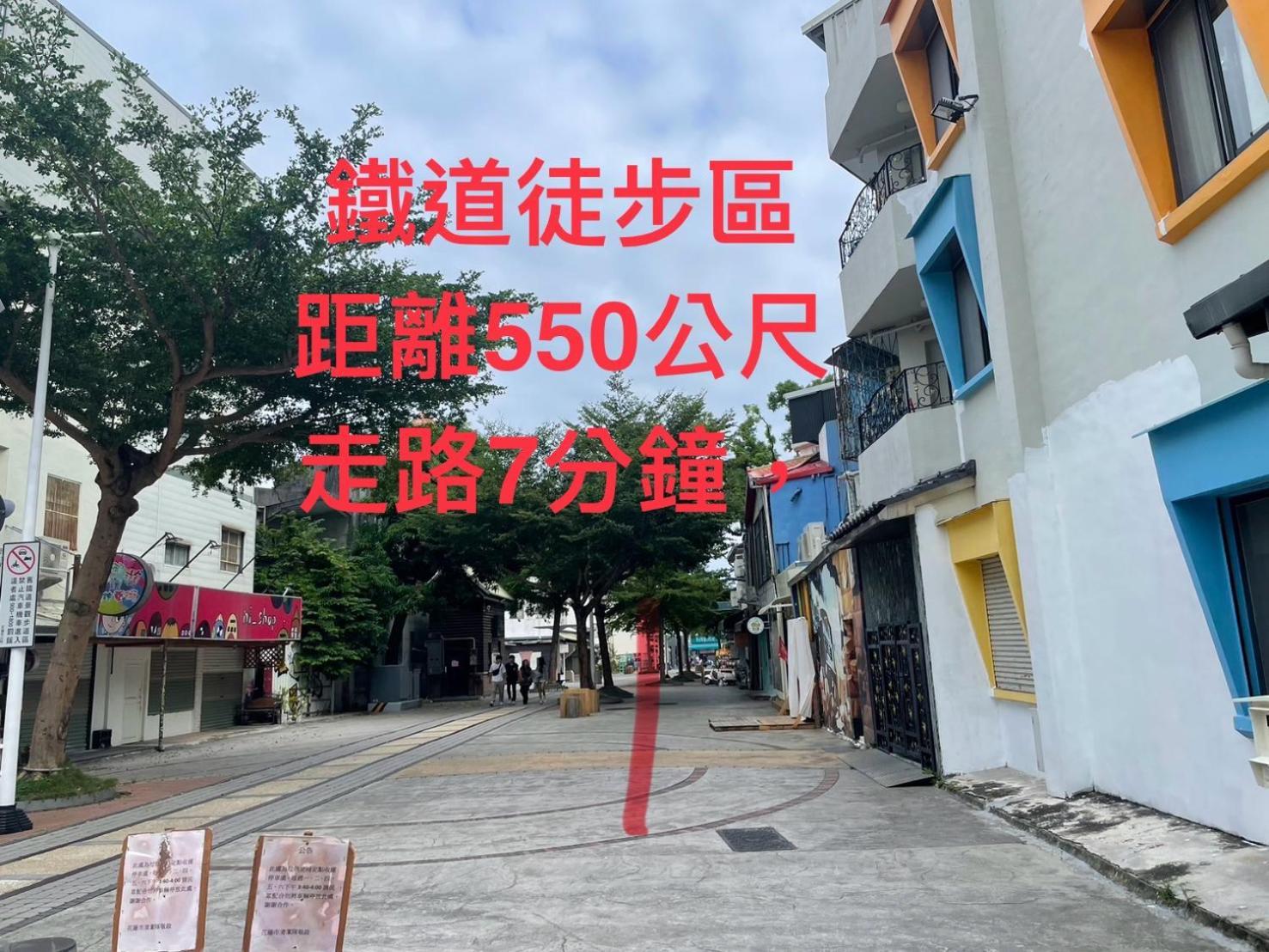小小鋼琴家民宿&近夜市文創美食街 Хуалянь Екстер'єр фото